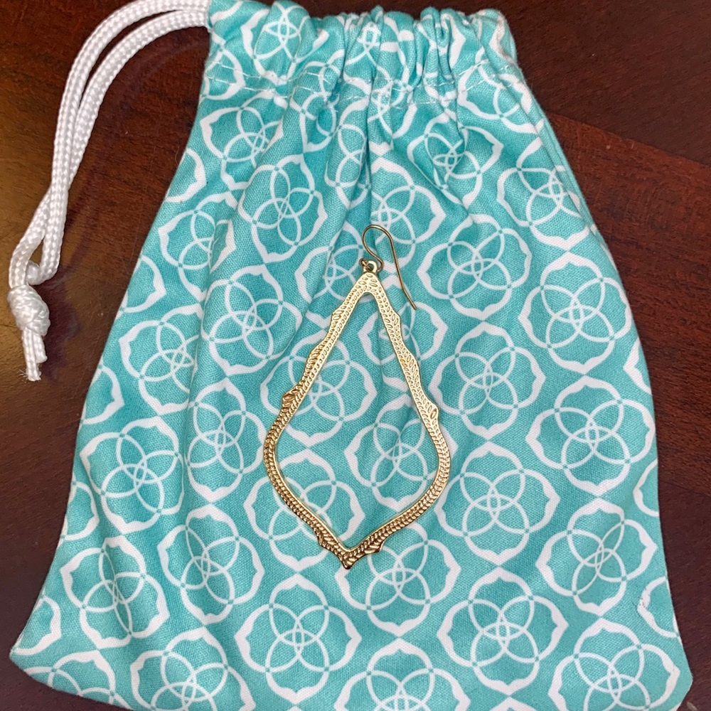 SINGLE Kendra Scott earring GOLD, SOPHIE